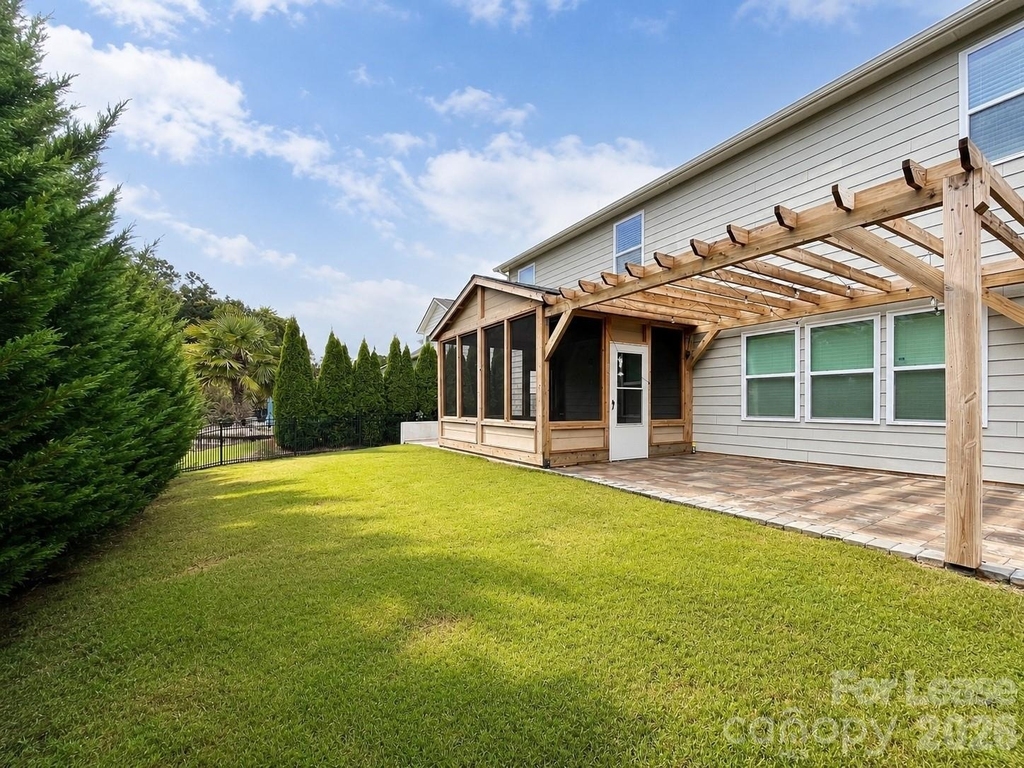 2025 Fuschia Court - Photo 14