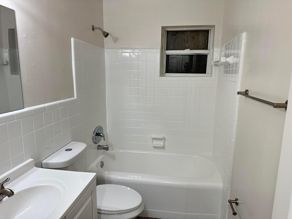 527 Puritan Road - Photo 4
