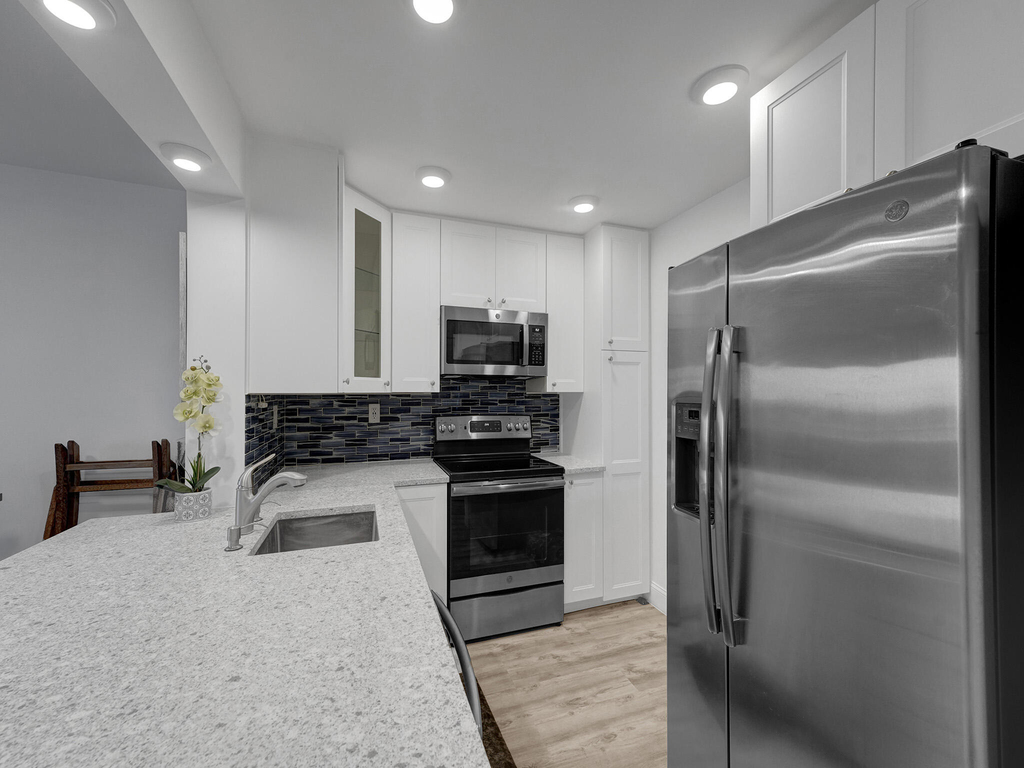 801 S Federal Highway - Photo 12