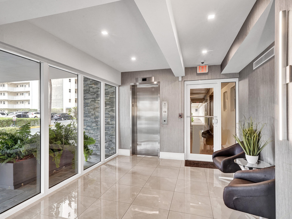 801 S Federal Highway - Photo 6