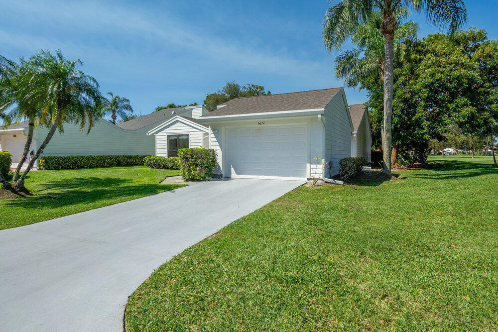 6672 S Pine Court - Photo 1
