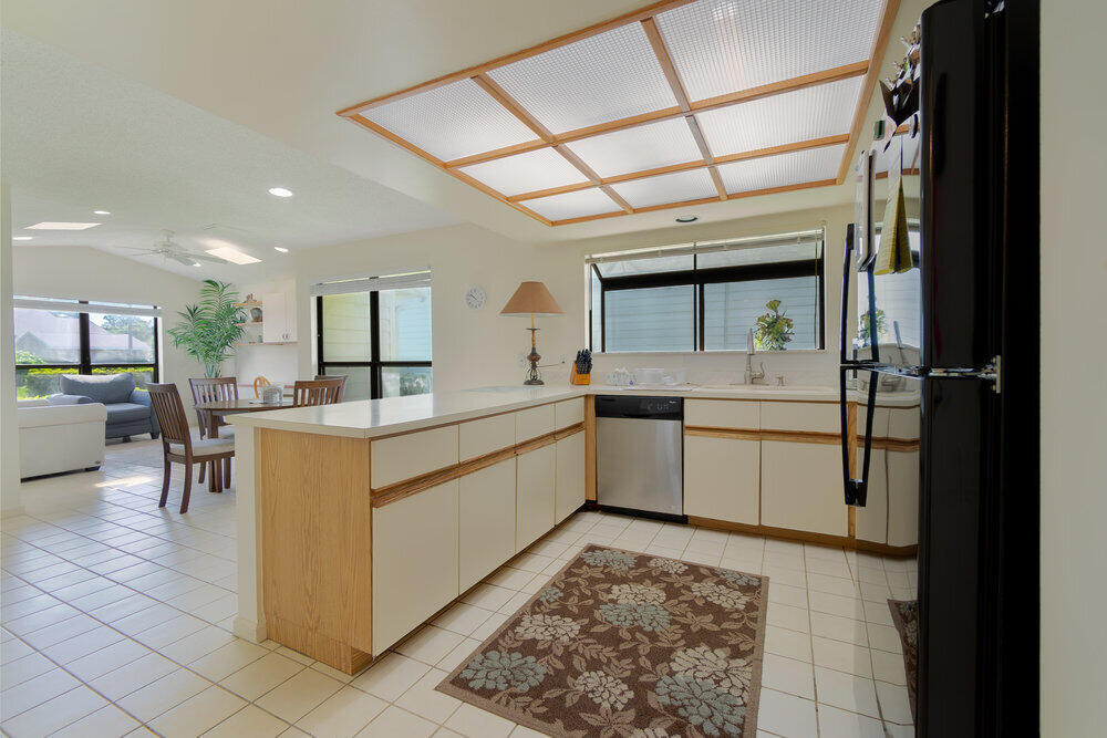 6672 S Pine Court - Photo 7