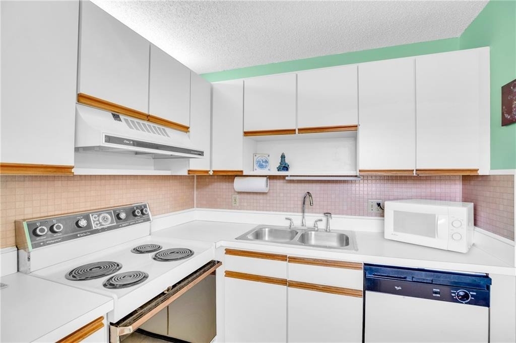 6 Vista Palm Lane - Photo 9