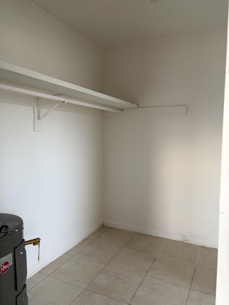 1017 Se 3rd Street - Photo 11