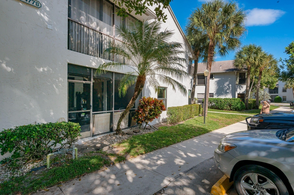 4772 Nw 22nd Street - Photo 3