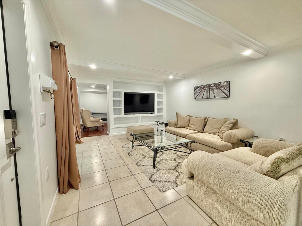 2410 24th Lane - Photo 2
