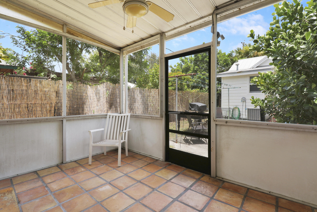 412 N K Street - Photo 18