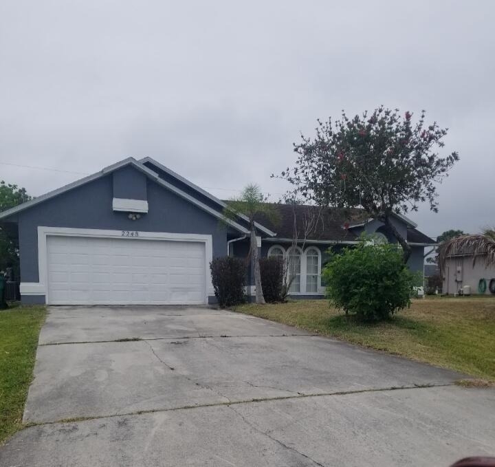 2248 Sw Halissee Street - Photo 0