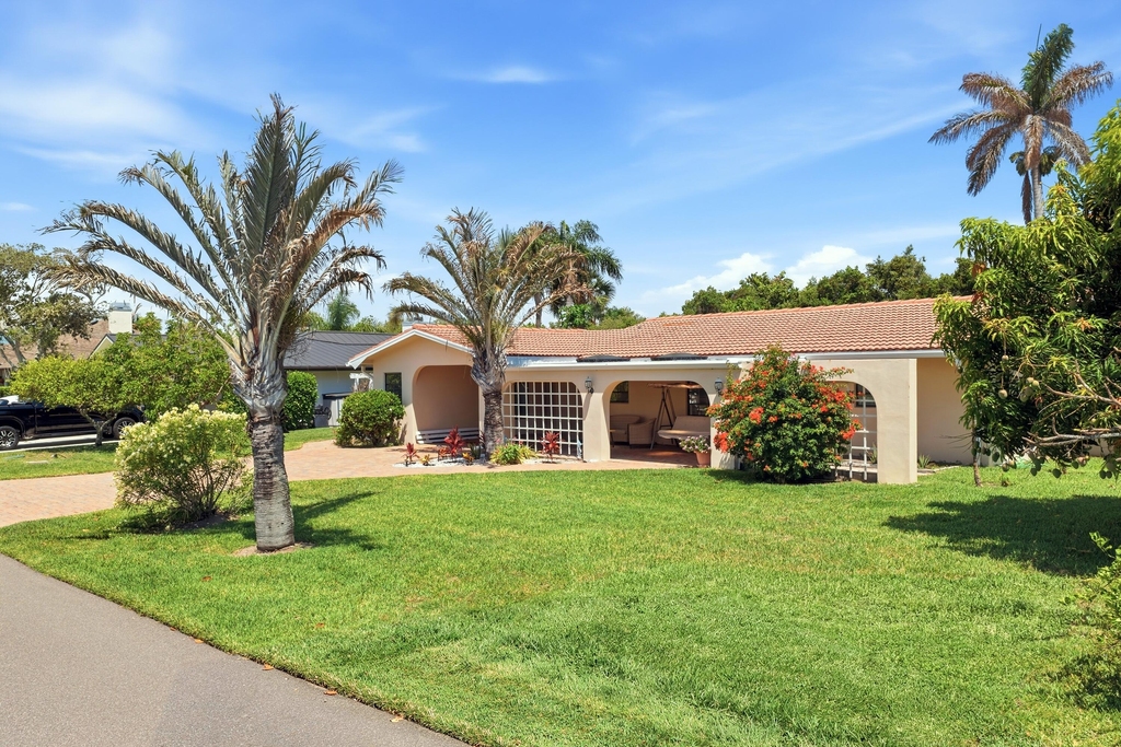 8455 Se Palm Street - Photo 4