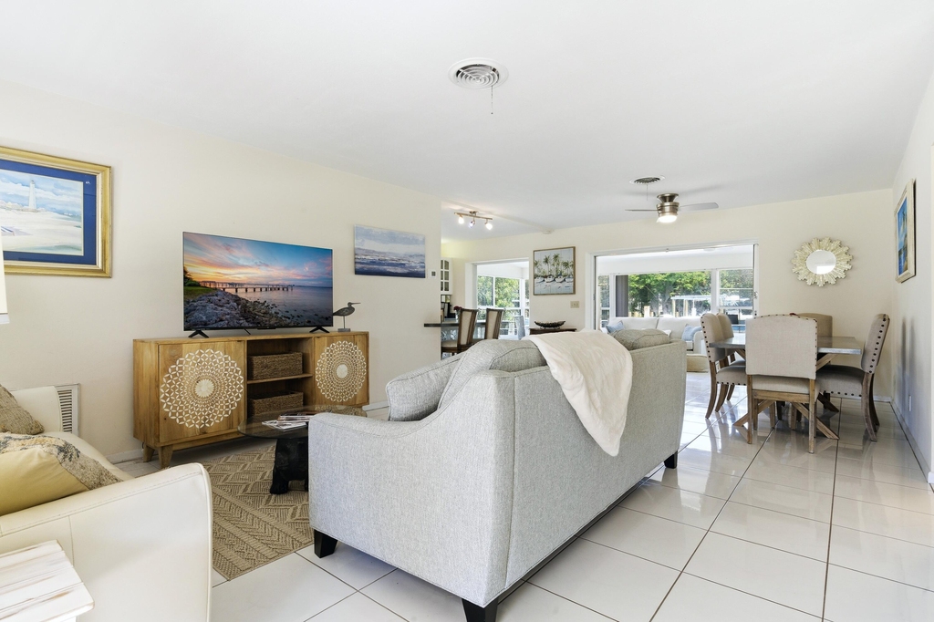 8455 Se Palm Street - Photo 8