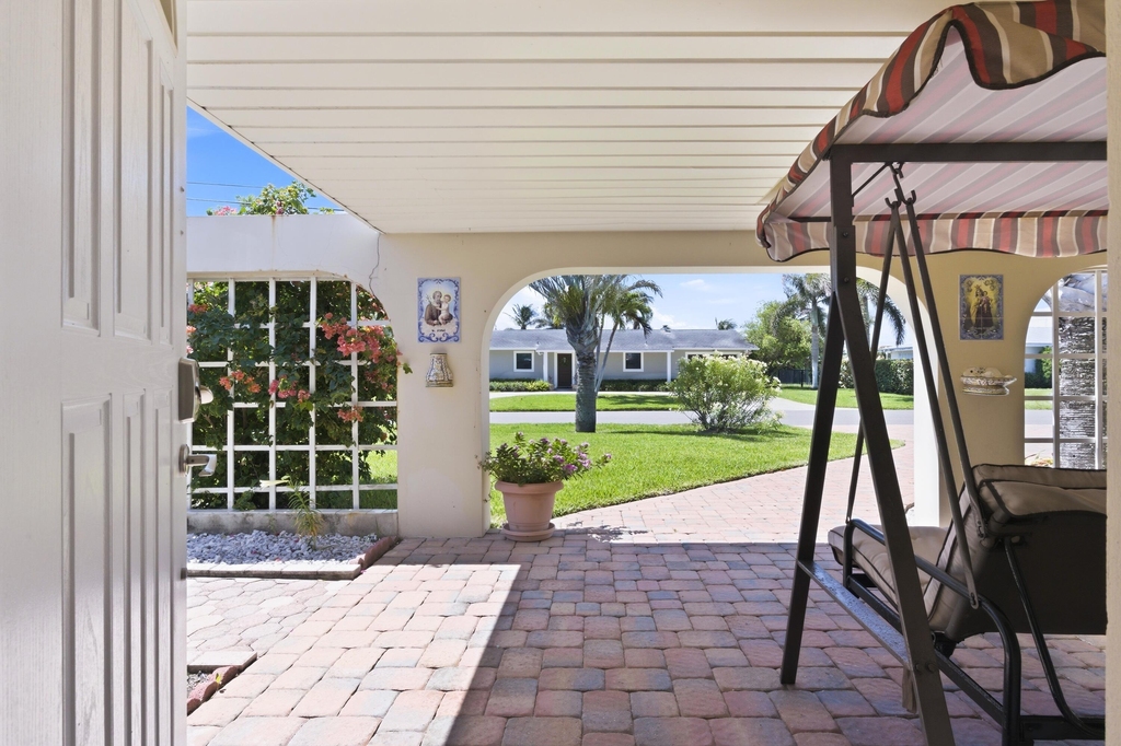 8455 Se Palm Street - Photo 31
