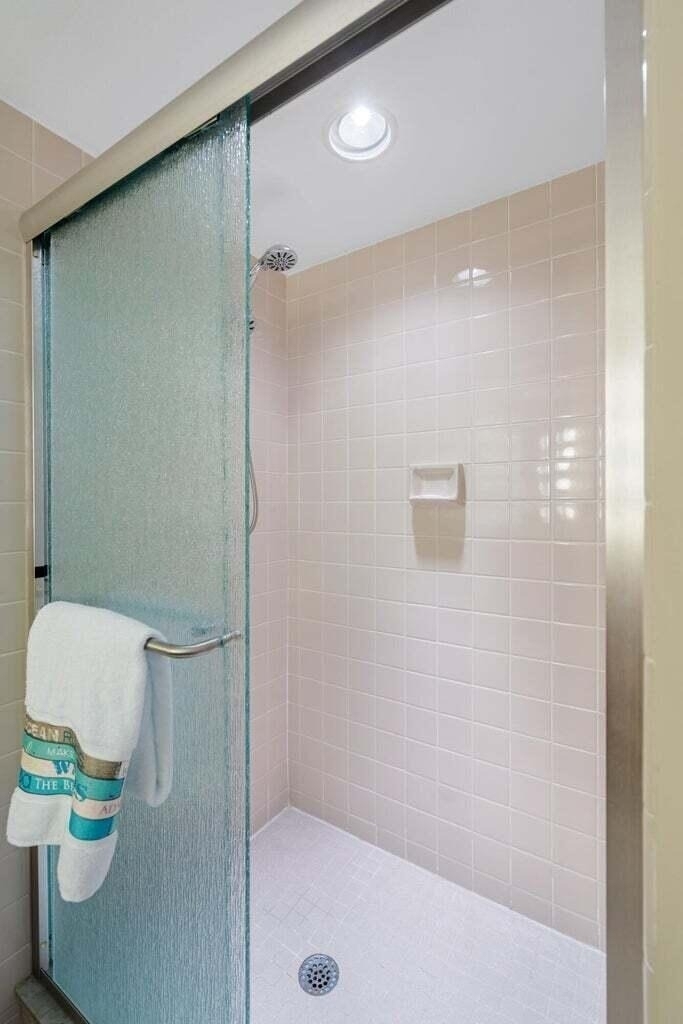 9550 S Ocean Drive - Photo 18