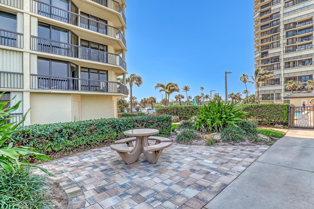 9550 S Ocean Drive - Photo 34