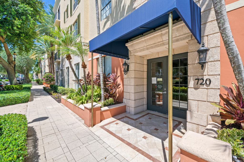 720 S Sapodilla Avenue - Photo 24