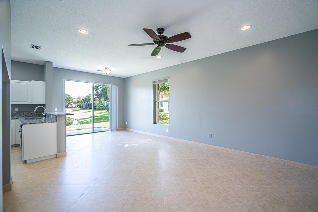 460 Rainbow Springs Terrace - Photo 11