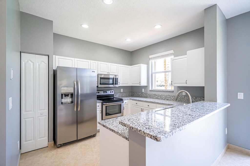 460 Rainbow Springs Terrace - Photo 9