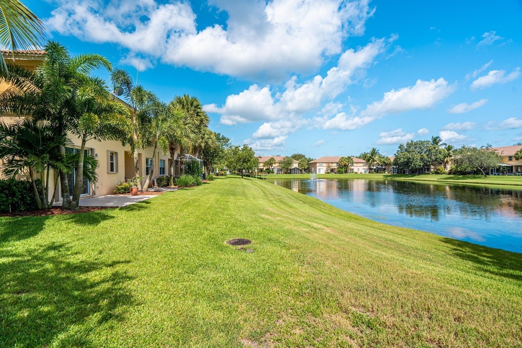 460 Rainbow Springs Terrace - Photo 32