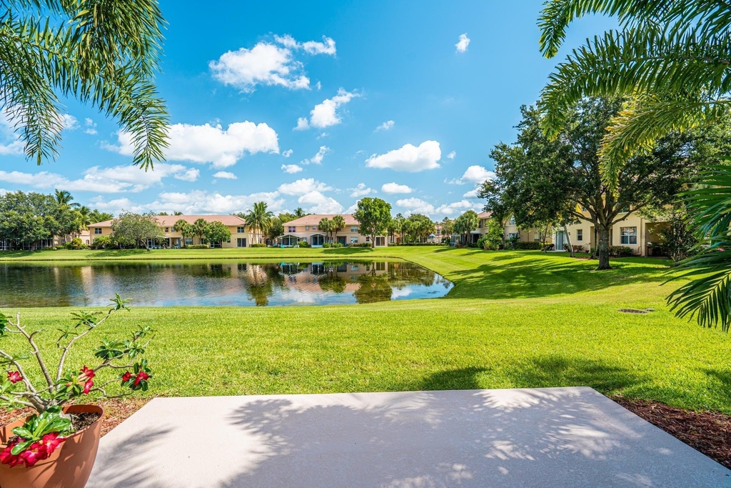 460 Rainbow Springs Terrace - Photo 8