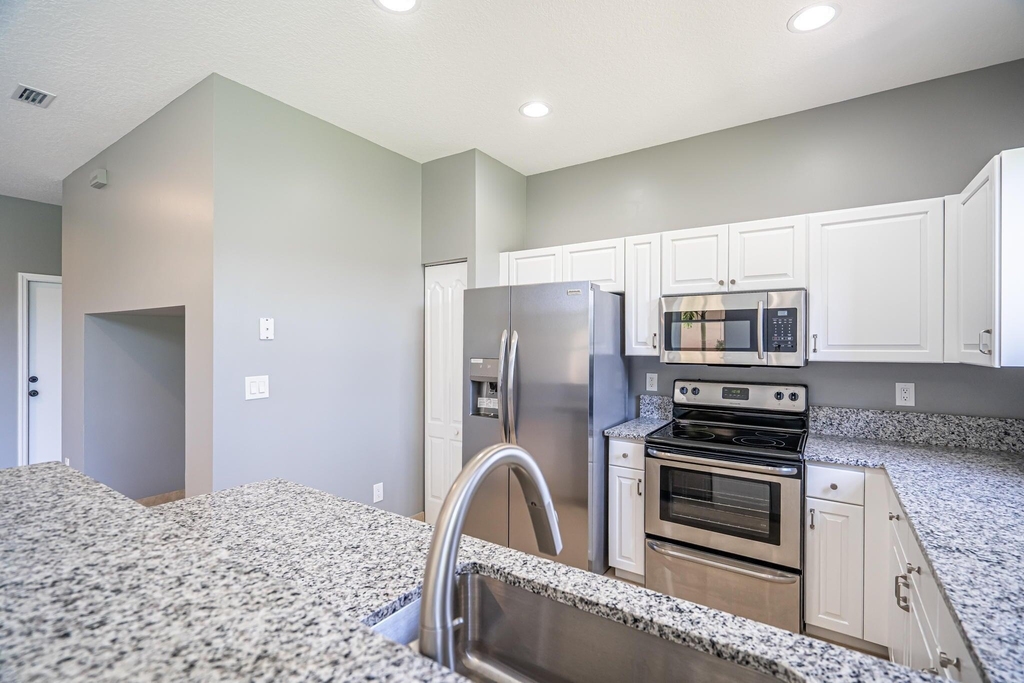 460 Rainbow Springs Terrace - Photo 5