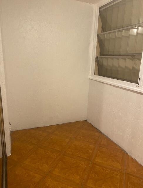 2830 Somerset Drive - Photo 16