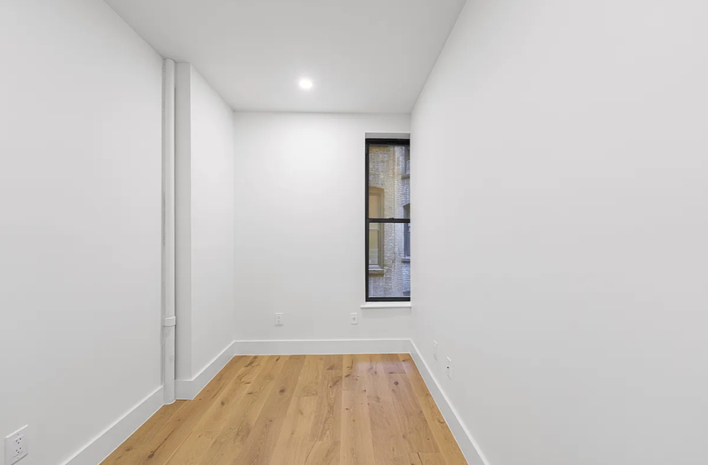 192 6th Avenue - Photo 5