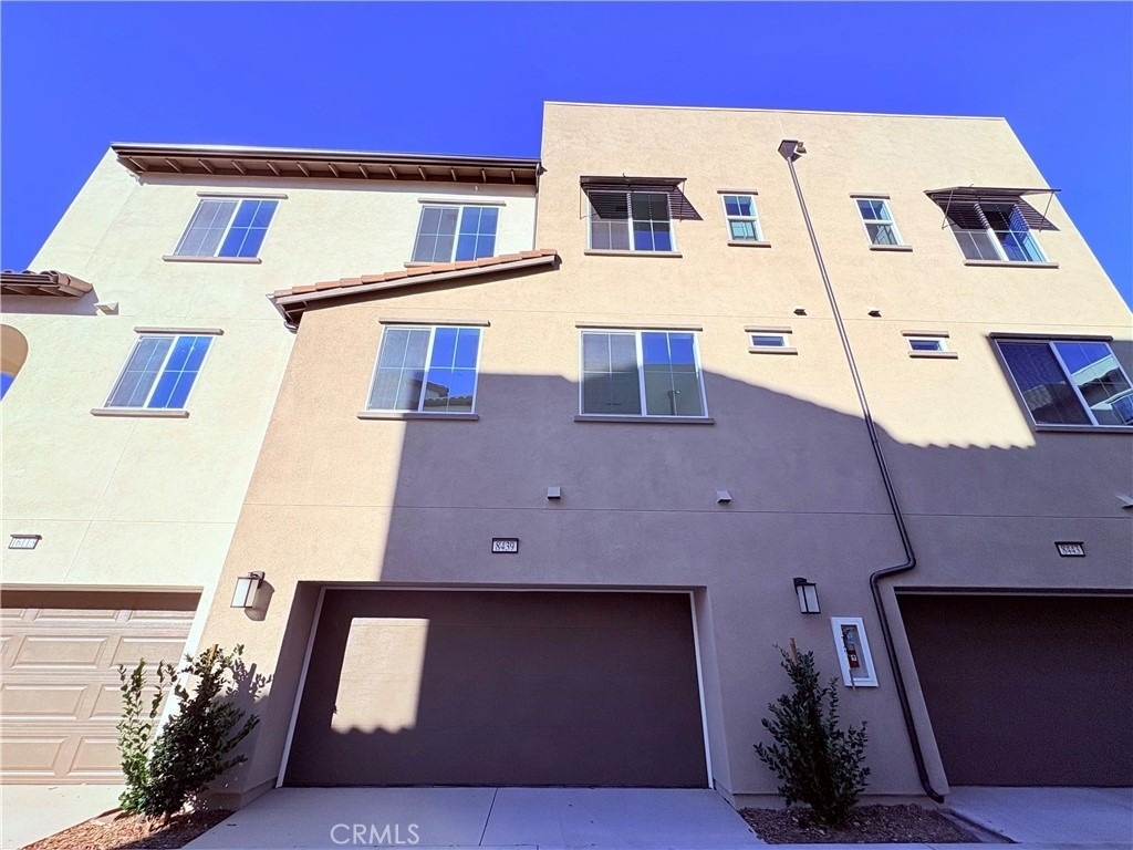 8439 Bickmore Ave - Photo 14