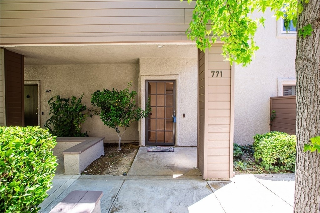 771 Via Colinas - Photo 0