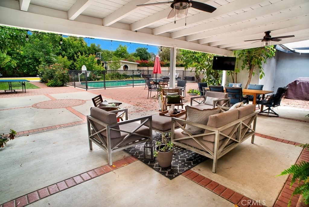 17249 Raymer - Photo 16