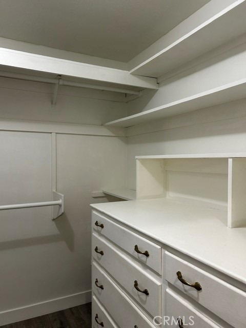 17249 Raymer - Photo 8