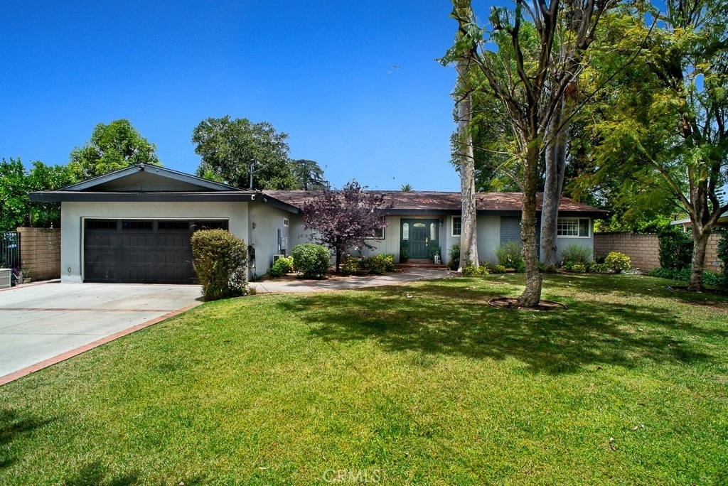 17249 Raymer - Photo 0