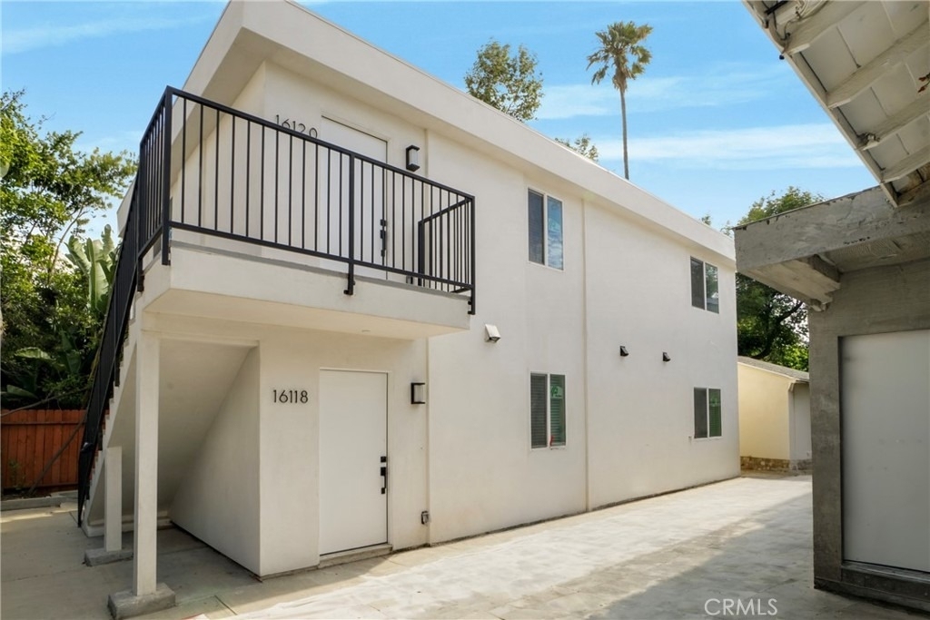 16118 Haynes Street - Photo 1