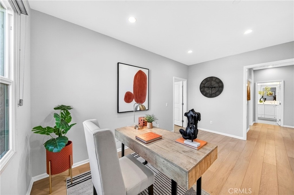 245 Rodeo - Photo 22