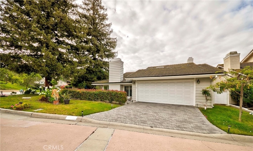 424 Sand Canyon - Photo 2
