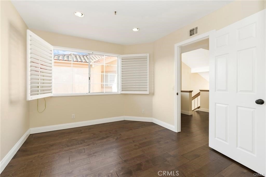 114 Cartier Aisle - Photo 5