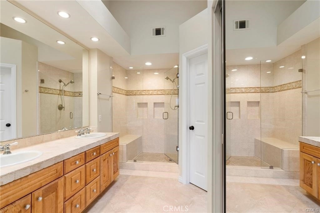 114 Cartier Aisle - Photo 7