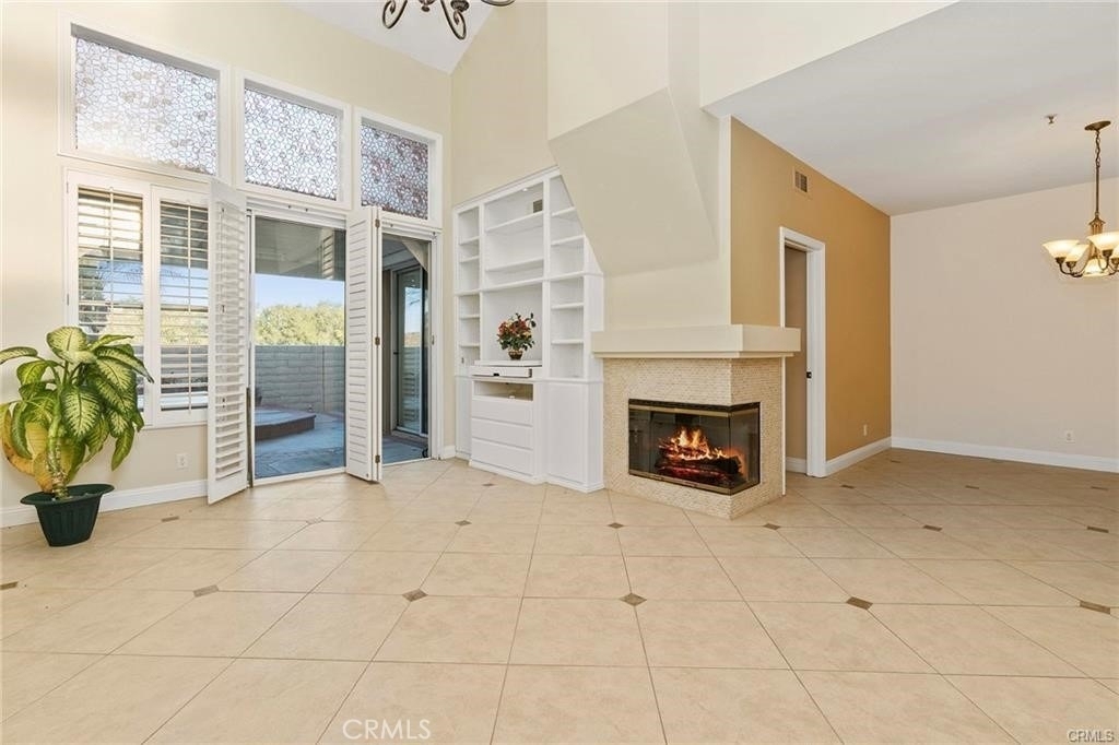 114 Cartier Aisle - Photo 3