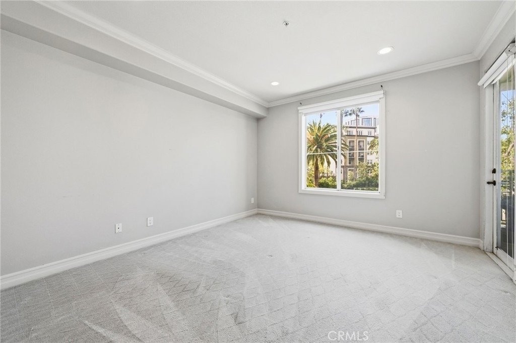 2243 Martin - Photo 6