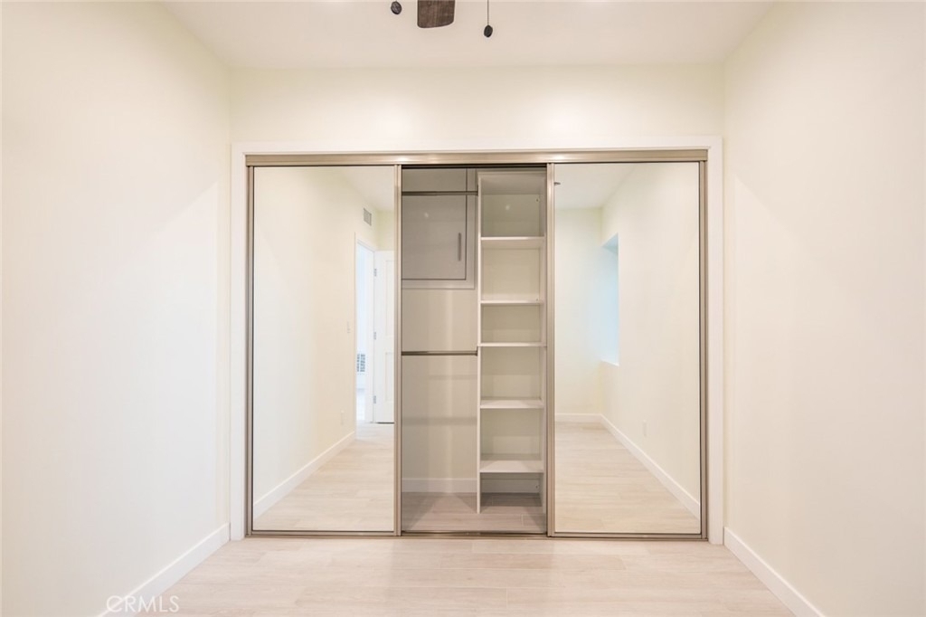 245 Beverly Street - Photo 10