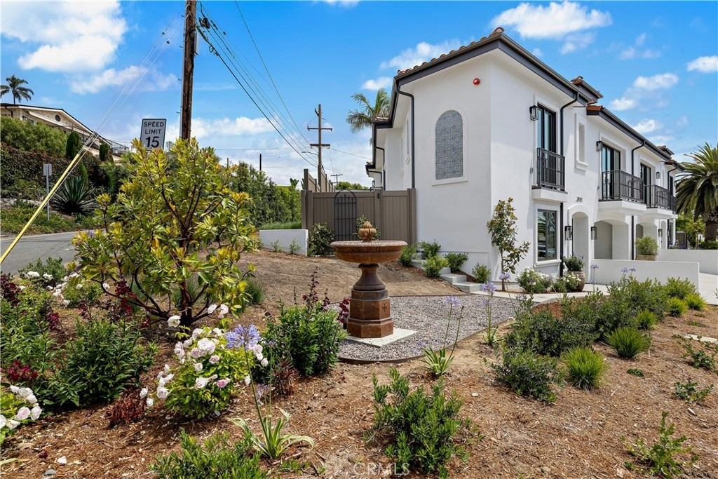 34191 San Mareno - Photo 1