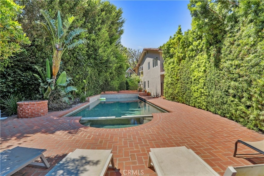 7161 Grasswood Avenue - Photo 41