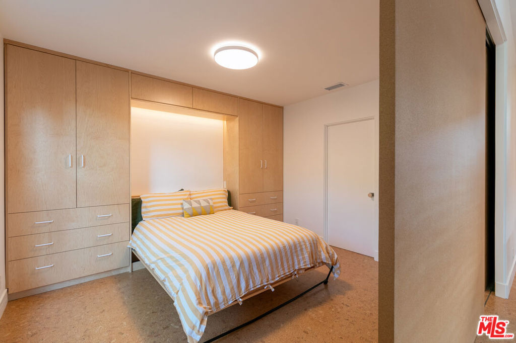 5676 Hub Street - Photo 63