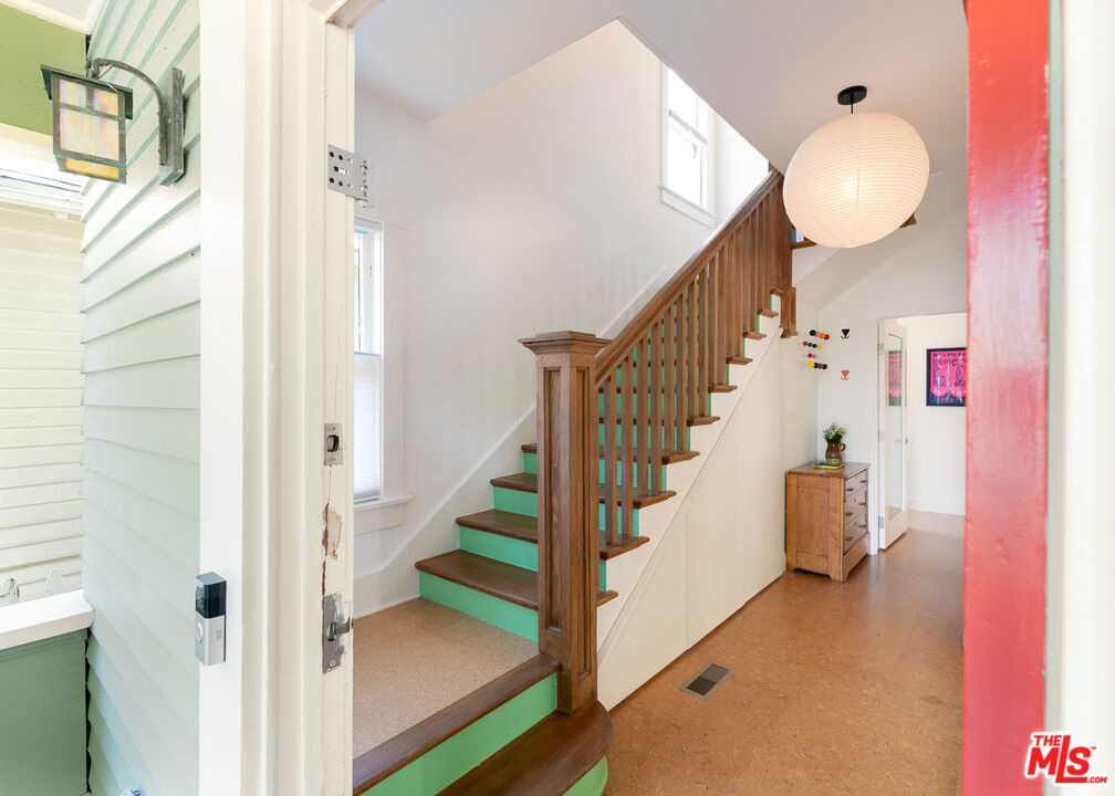 5676 Hub Street - Photo 11