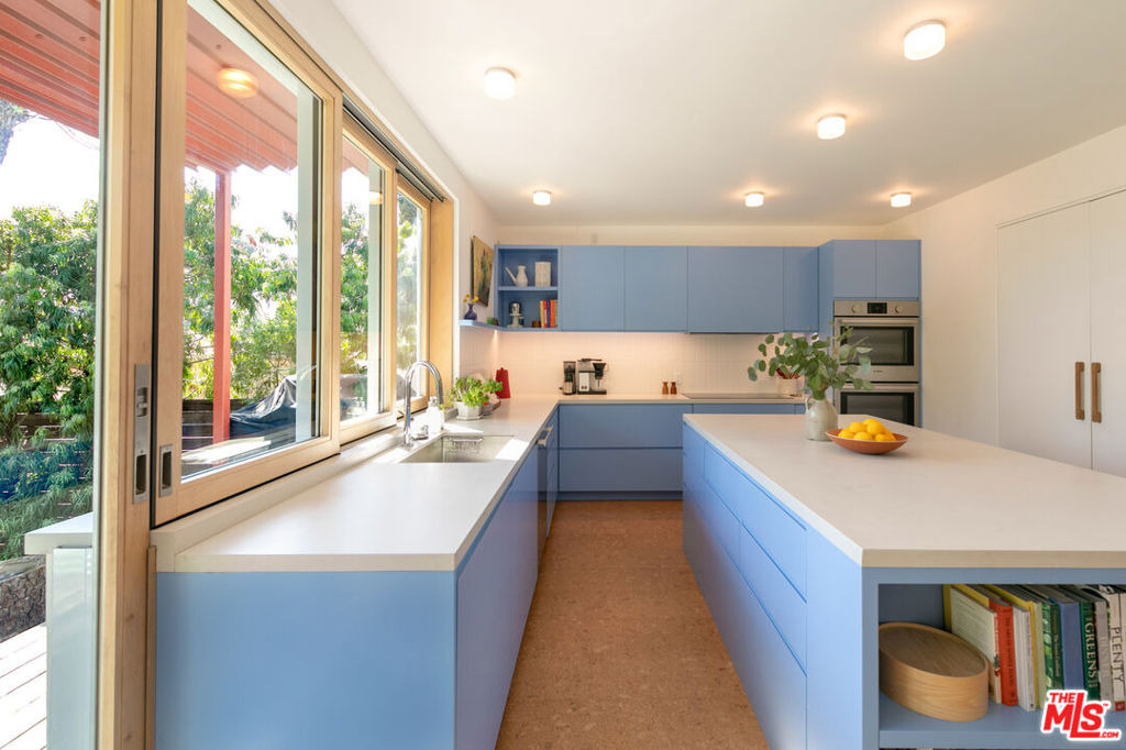 5676 Hub Street - Photo 20