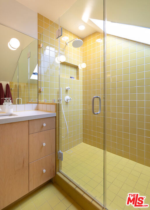 5676 Hub Street - Photo 47