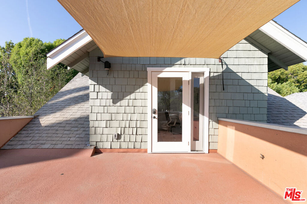5676 Hub Street - Photo 45