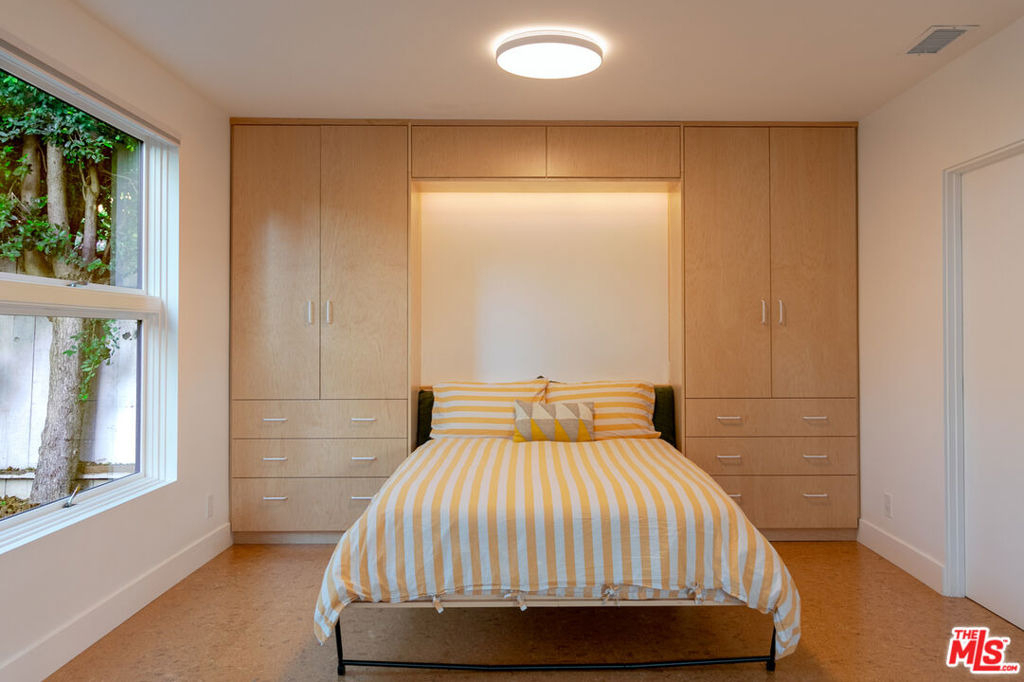 5676 Hub Street - Photo 64