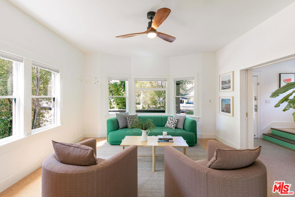 5676 Hub Street - Photo 13