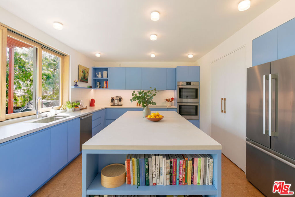 5676 Hub Street - Photo 17
