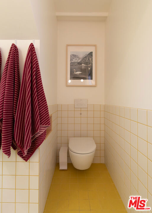 5676 Hub Street - Photo 48
