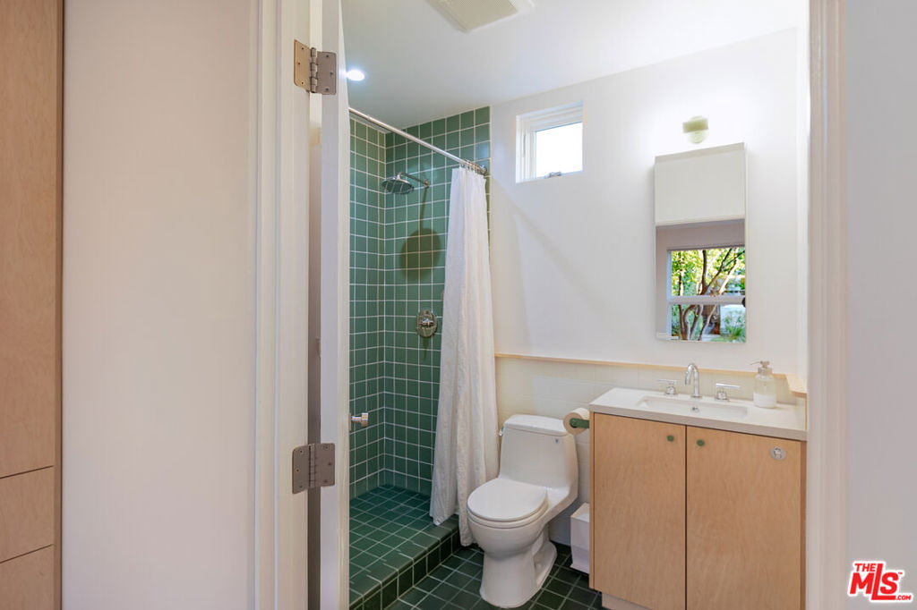 5676 Hub Street - Photo 66